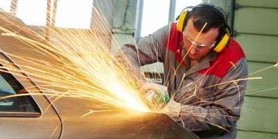 Il existe de nombreuses solutions variées pour intervenir sur la carrosserie d'un véhicule.
