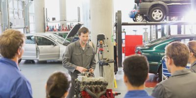 Avec les mutations du secteur automobile, la formation continue prend de plus en plus d'importance.