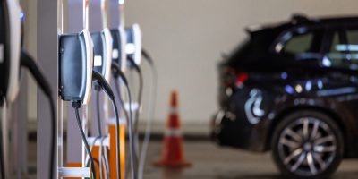 Les technologies hybride et électrique prennent de plus en plus d'importance.