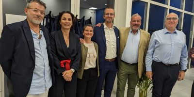 L'équipe dédiée au site GNFA de Beaune entoure Virginie de Pierrepont, Présidente et Directrice Générale du GNFA.