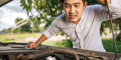 L'usager d'un véhicule peut vérifier plusieurs éléments par lui-même avant de se rendre au contrôle technique.